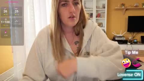 Snapshot of ella_max_live chatting on 09/27/25, 06:51 Ella Max online show from 09/27/25, 06:51