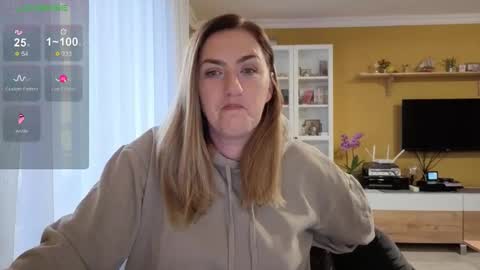 Snapshot of ella_max_live chatting on 11/04/25, 06:23 Ella Max online show from 11/04/25, 06:23