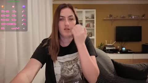 Snapshot of ella_max_live chatting on 12/05/25, 07:06 Ella Max online show from 12/05/25, 07:06