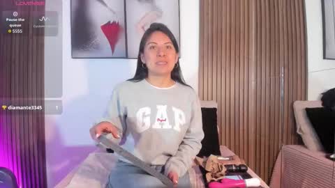 ella rouse online show from 10/08/25, 12:14