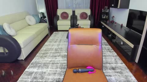 Ella online show from 02/09/26, 06:01