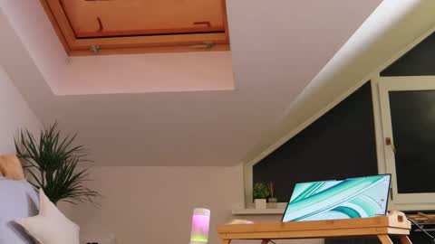 Snapshot of ella_twinkle chatting on 03/02/25, 11:09 Ella online show from 03/02/25, 11:09