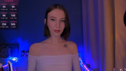 Snapshot of ellaamber chatting on 01/03/25, 09:15 ellaamber online show from 01/03/25, 09:15