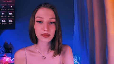 Snapshot of ellaamber chatting on 12/21/25, 02:19 ellaamber online show from 12/21/25, 02:19