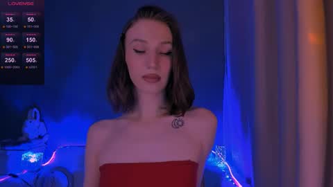 Snapshot of ellaamber chatting on 03/01/26, 01:29 ellaamber online show from 03/01/26, 01:29