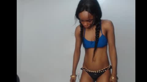 ella online show from 11/21/25, 05:39