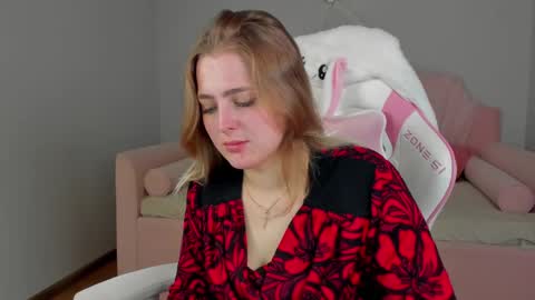 EllaBells online show from 04/05/26, 05:15