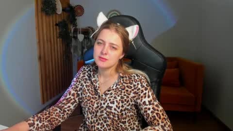 EllaBells online show from 04/06/26, 05:08