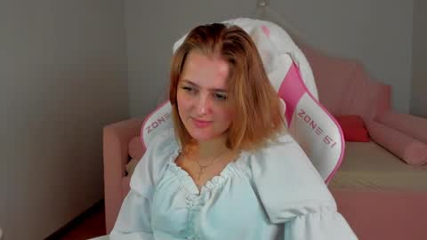 EllaBells online show from 04/09/26, 07:47