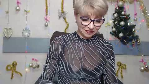 EllaBonito online show from 01/11/26, 06:40