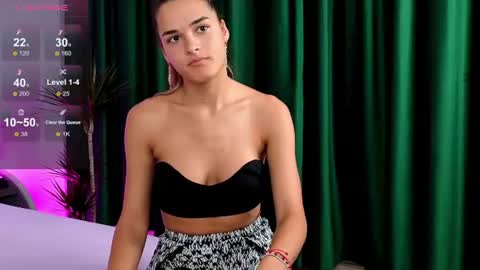 Ella online show from 06/26/26, 07:07