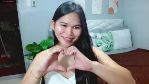 EllaFord online show from 07/27/26, 04:52