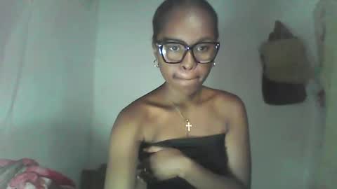 Snapshot of ellah245 chatting on 02/15/26, 09:00 ellah245 online show from 02/15/26, 09:00