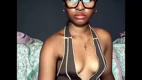 ellah245 online show from 05/22/26, 10:32