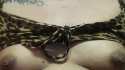 Ellah online show from 02/15/25, 08:33