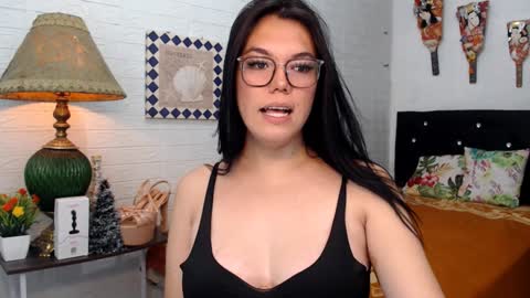 Snapshot of ellahollywood1818 chatting on 01/14/25, 05:40 CINDERELLA online show from 01/14/25, 05:40