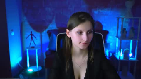 Ella online show from 02/21/25, 12:28