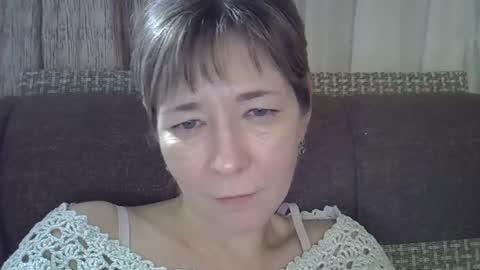 ellajohnsonx online show from 02/16/25, 09:48