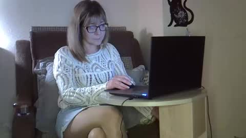 ellajohnsonx online show from 03/01/26, 09:33