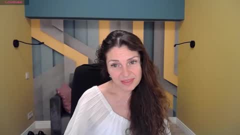 EllaLongs online show from 01/11/25, 03:42