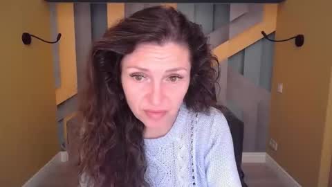 EllaLongs online show from 04/18/26, 11:25