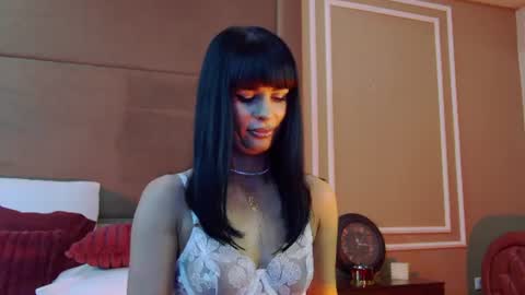 ellalux online show from 06/13/26, 05:27
