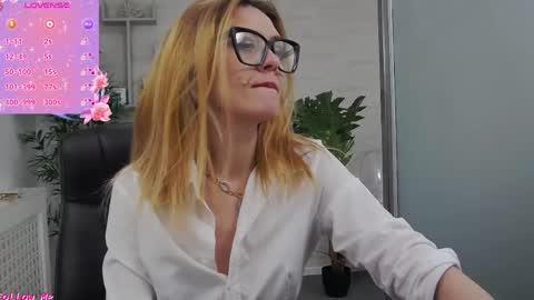            online show from 03/23/26, 02:04