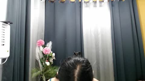 ELLA online show from 05/20/26, 02:12