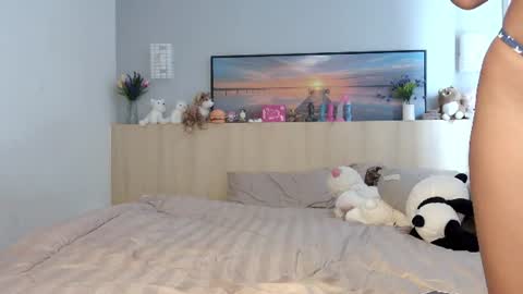 Ella Mira online show from 07/06/26, 02:30