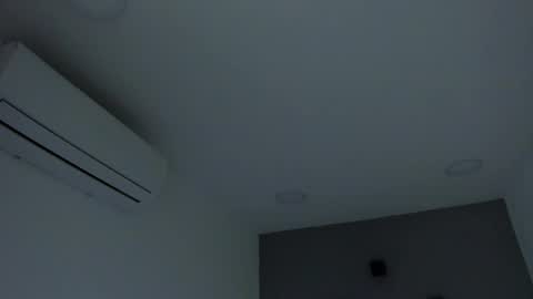 Ella online show from 02/10/25, 04:41