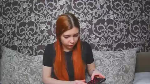 EllaNuar online show from 02/10/26, 07:45