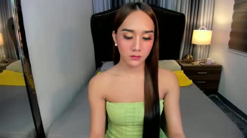 Snapshot of ellats_18 chatting on 02/23/25, 08:22 Sophia online show from 02/23/25, 08:22