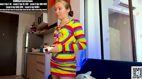 Snapshot of ellcrys chatting on 01/22/25, 04:44 im Elsa lets go Subscribe to my OF and Youtube -35 online show from 01/22/25, 04:44