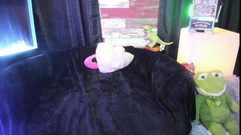 ELLE online show from 03/11/25, 10:31