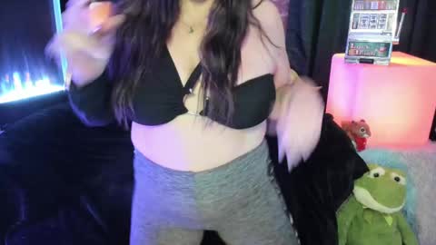 ELLE online show from 09/26/25, 08:13