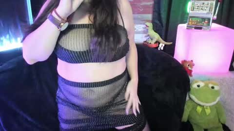 ELLE online show from 10/26/25, 06:36