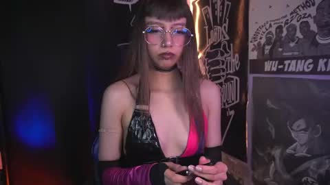 follow me on instagram .    online show from 01/08/26, 12:18