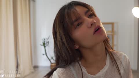 Snapshot of ellelure_ chatting on 01/20/25, 08:50 Linda Restrepo online show from 01/20/25, 08:50