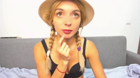 ellen_flow online show from 02/02/25, 11:21