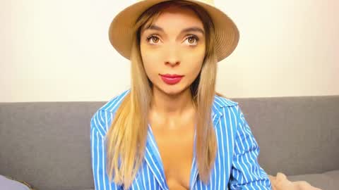 ellen_flow online show from 03/10/25, 12:51