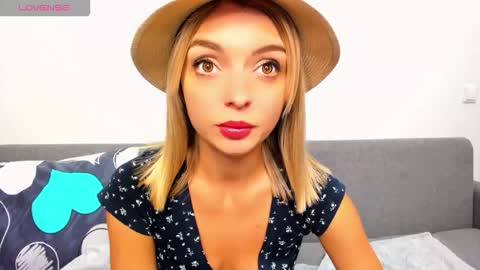 ellen_flow online show from 10/01/25, 08:37