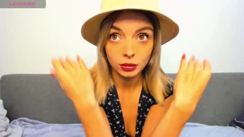 ellen_flow online show from 10/20/25, 10:21