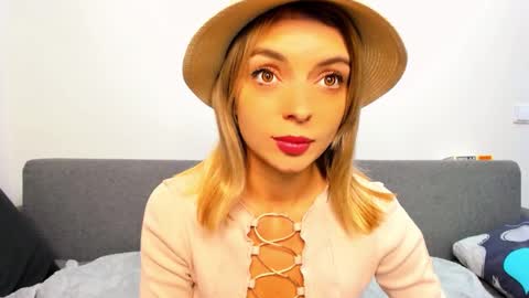 ellen_flow online show from 11/11/25, 09:15