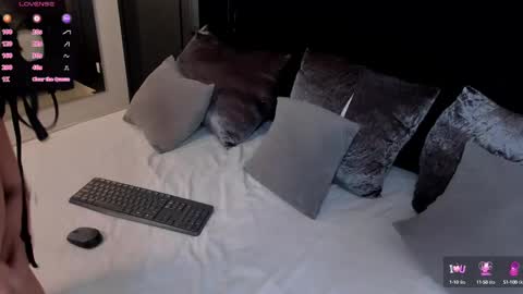 Snapshot of ellen_grace chatting on 10/05/25, 11:13 Ellen online show from 10/05/25, 11:13