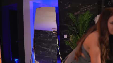 EllenKarter online show from 01/10/25, 12:38