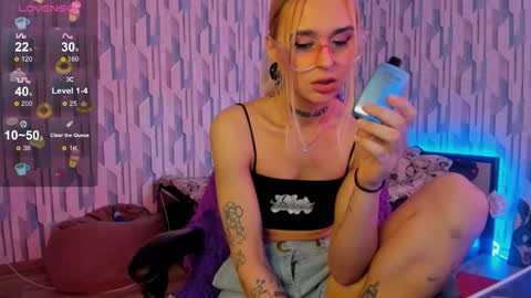 Ellie online show from 01/05/25, 10:21