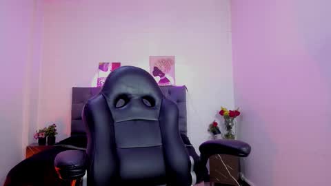  Ellie   online show from 11/13/25, 12:48