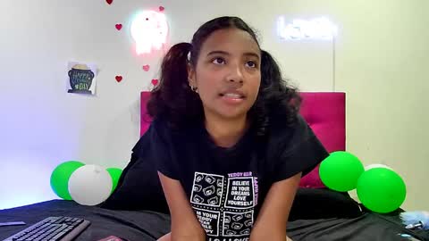 ellie_cute7 online show from 04/11/26, 07:18