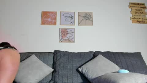 Ellie online show from 03/31/26, 11:10