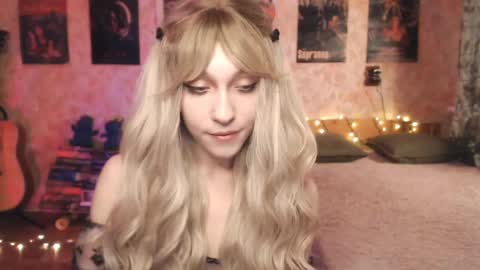 ellie_friendly online show from 01/11/25, 12:33